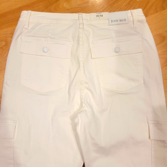Judy Blue High Rise Cargo Straight Leg Jeans White Size 32 - Picture 9 of 11